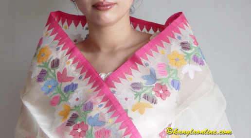 Traditional Meetei Dress (88 kb)